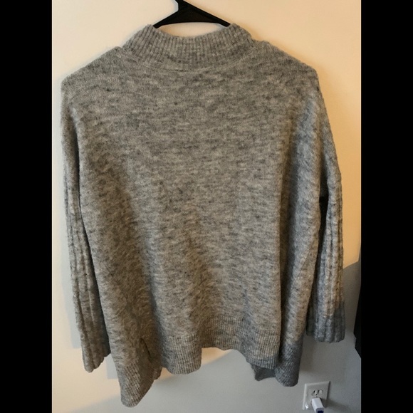 Cardigan - Picture 2 of 4